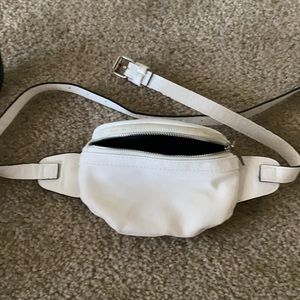 CLAIRES WHITE FANNY PACK